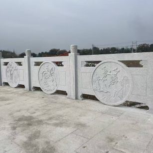 北海芝麻白河道栏杆 石材栏杆