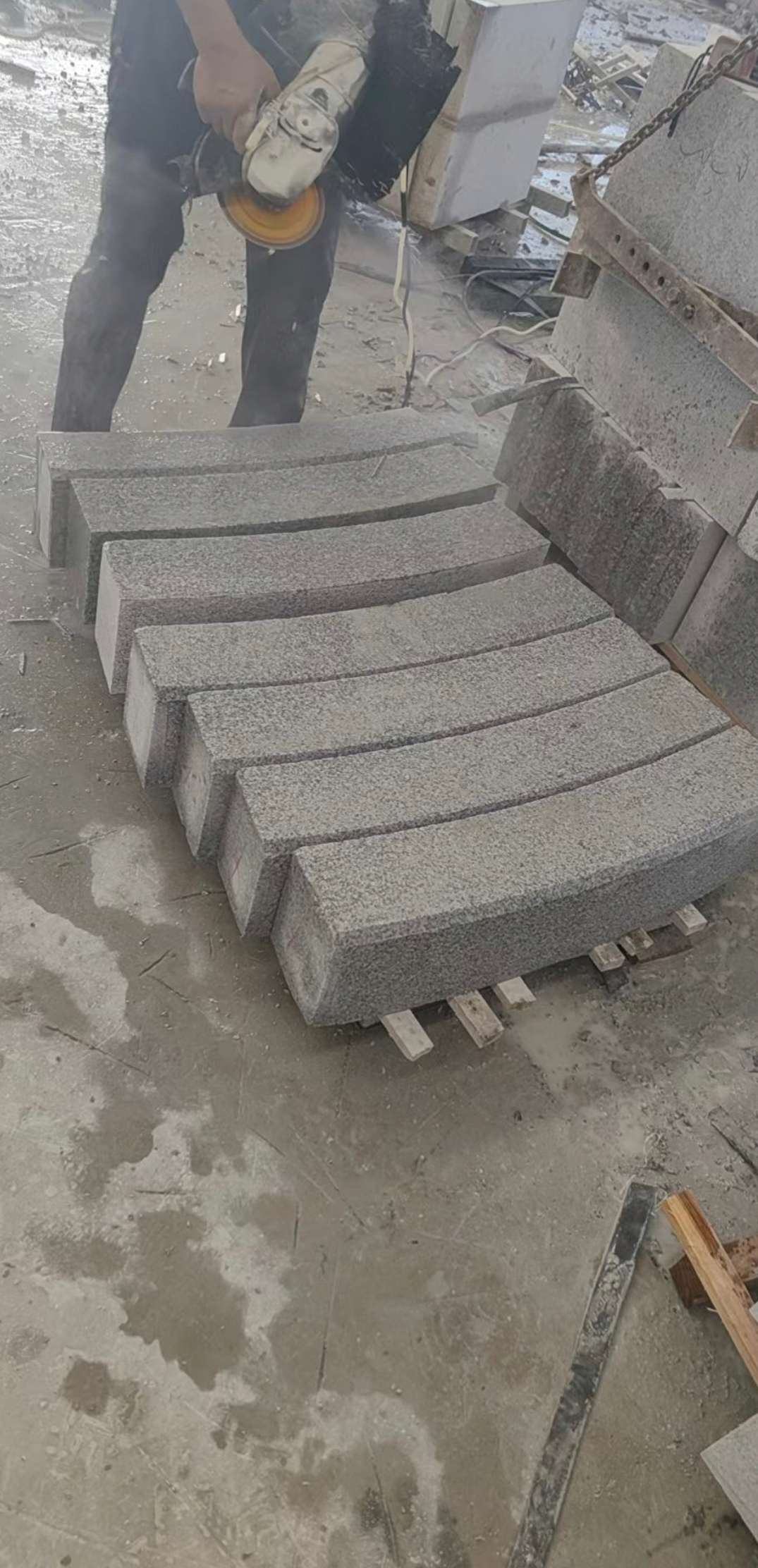 北海芝麻白弧形路牙石