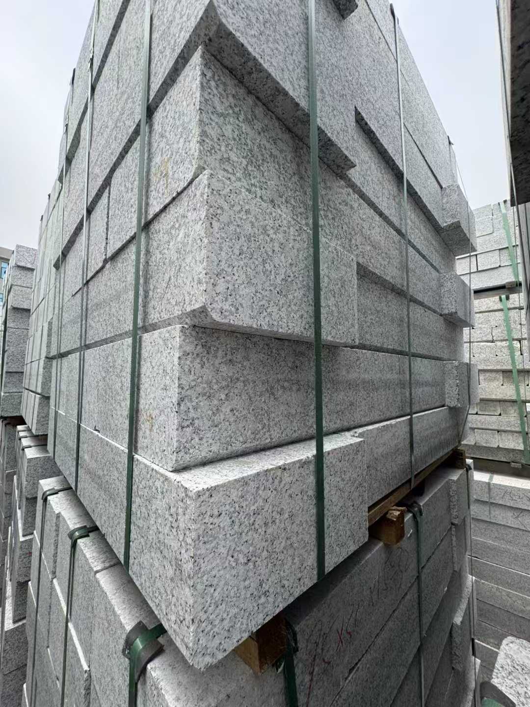 北海芝麻白路牙石 马路牙子