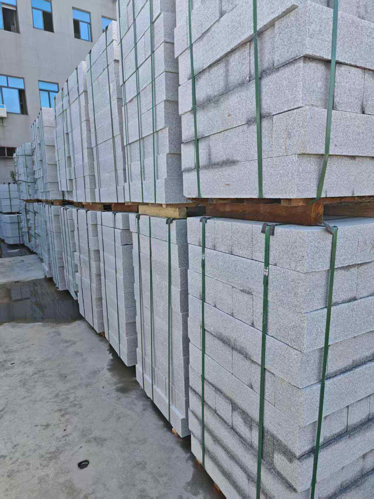 北海芝麻白路牙石，路侧石